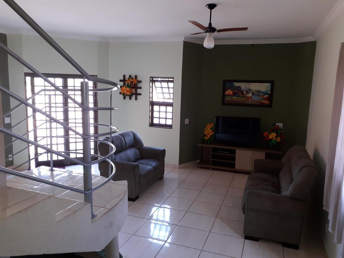Pousada Menina Moca Olímpia Exterior foto